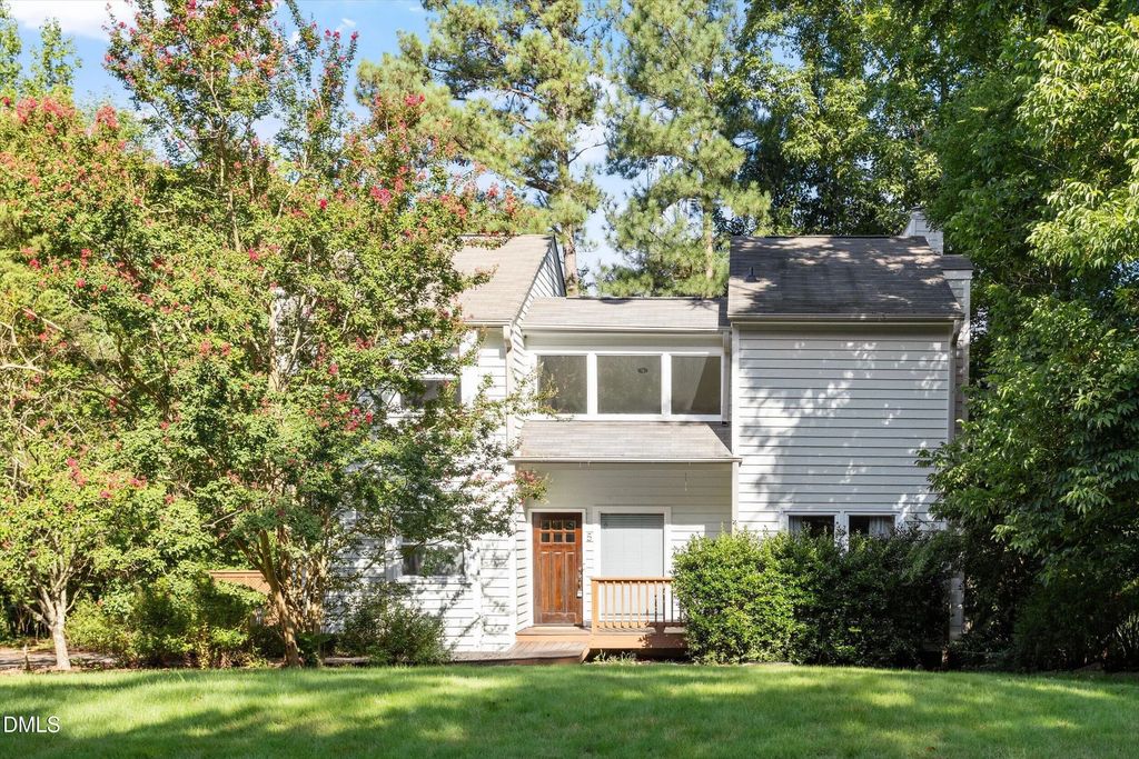 5 Sandstone Ridge Drive, Durham