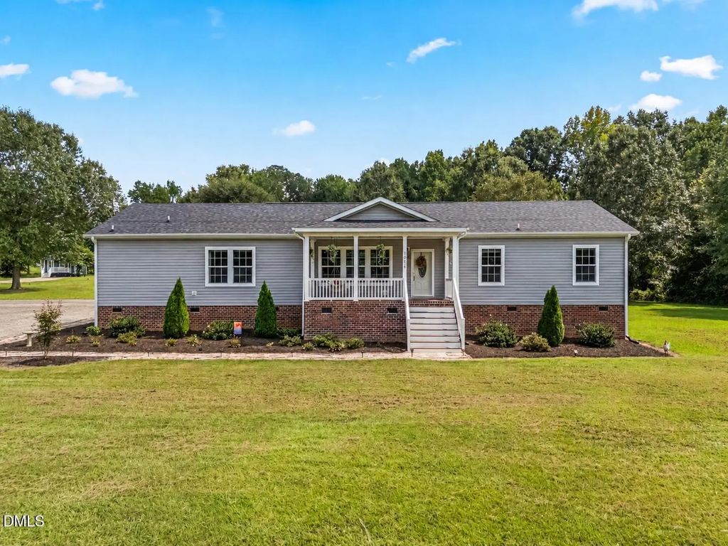 1058 Government Road, Clayton