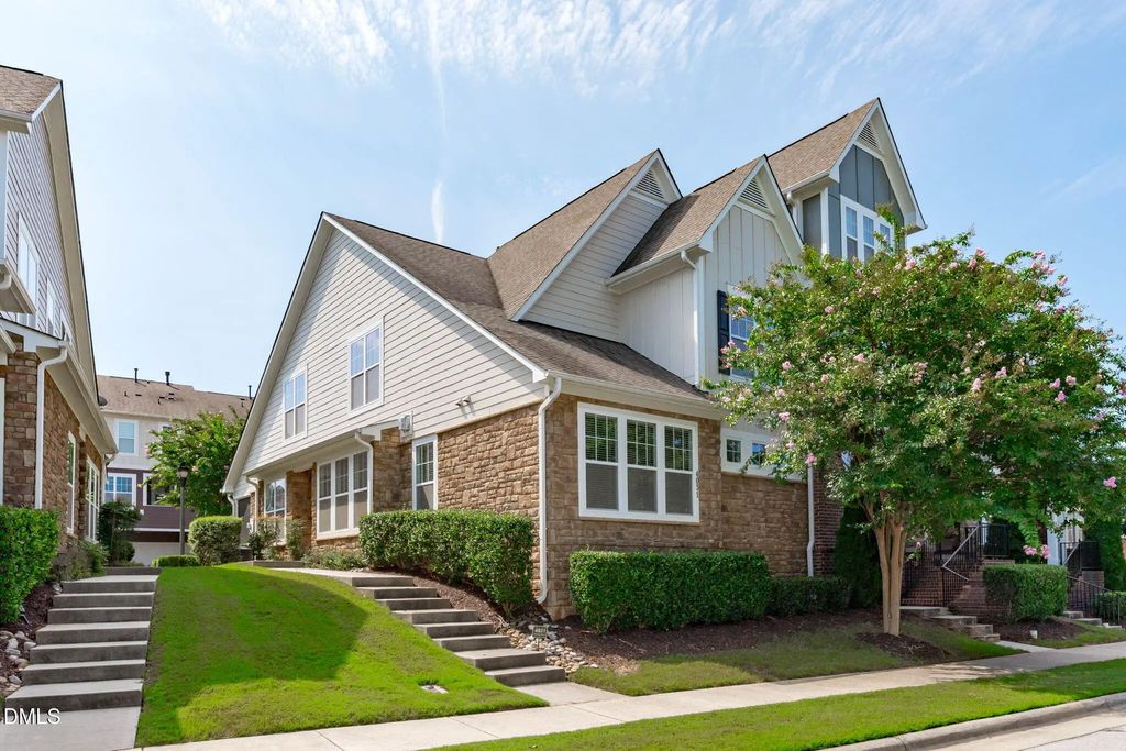 4031 Overcup Oak Lane, Cary