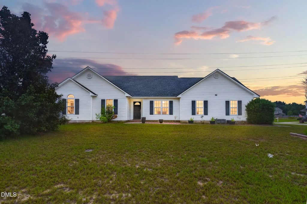 2551 Crumpler Drive, Hope Mills