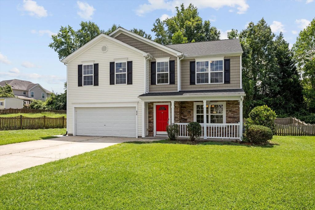 658 Yorkshire Drive, Clayton