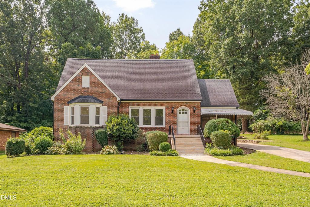 309 Albright Avenue, Graham