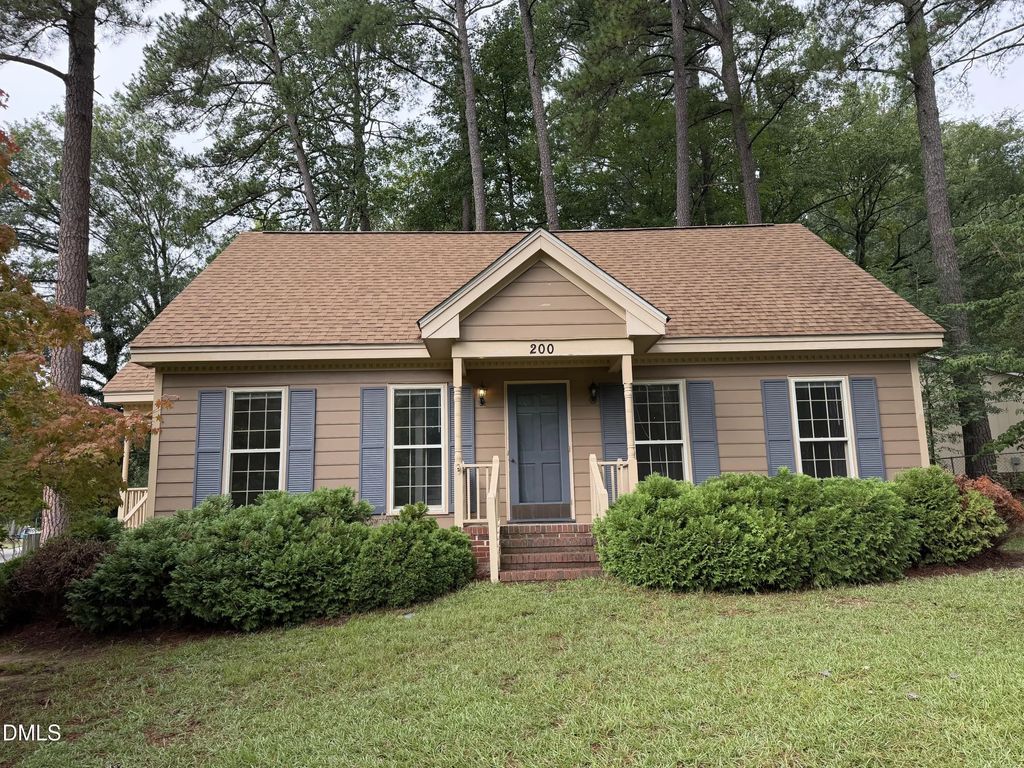 200 Coachman Drive, Garner