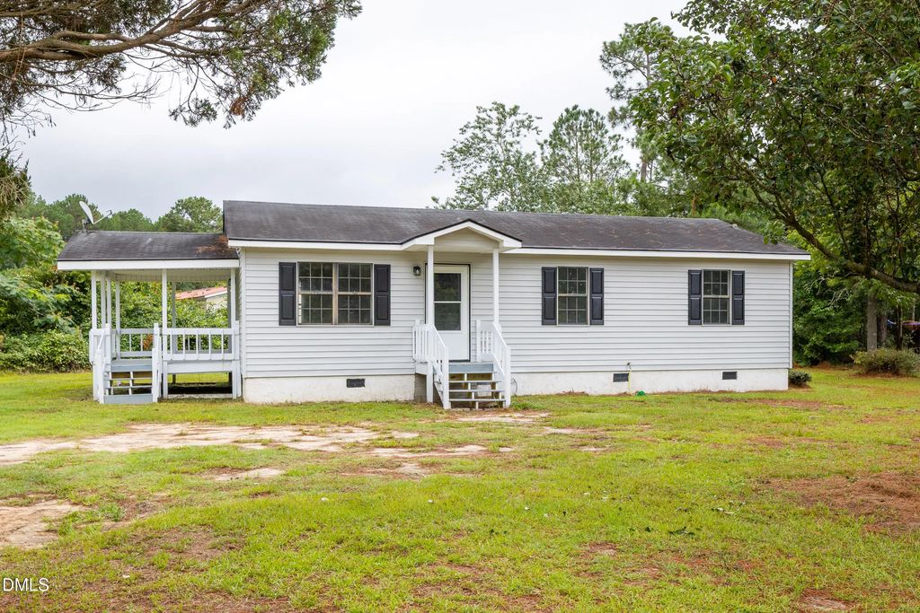 60 White Woods Road, Roseboro