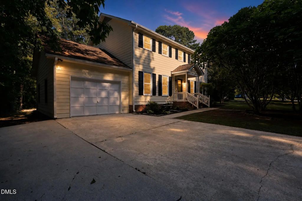 1424 Laughridge Drive, Cary