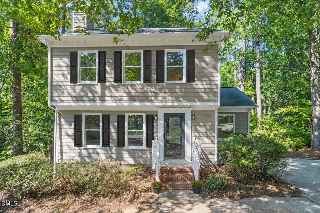 4904 Fortunes Ridge Drive, Durham
