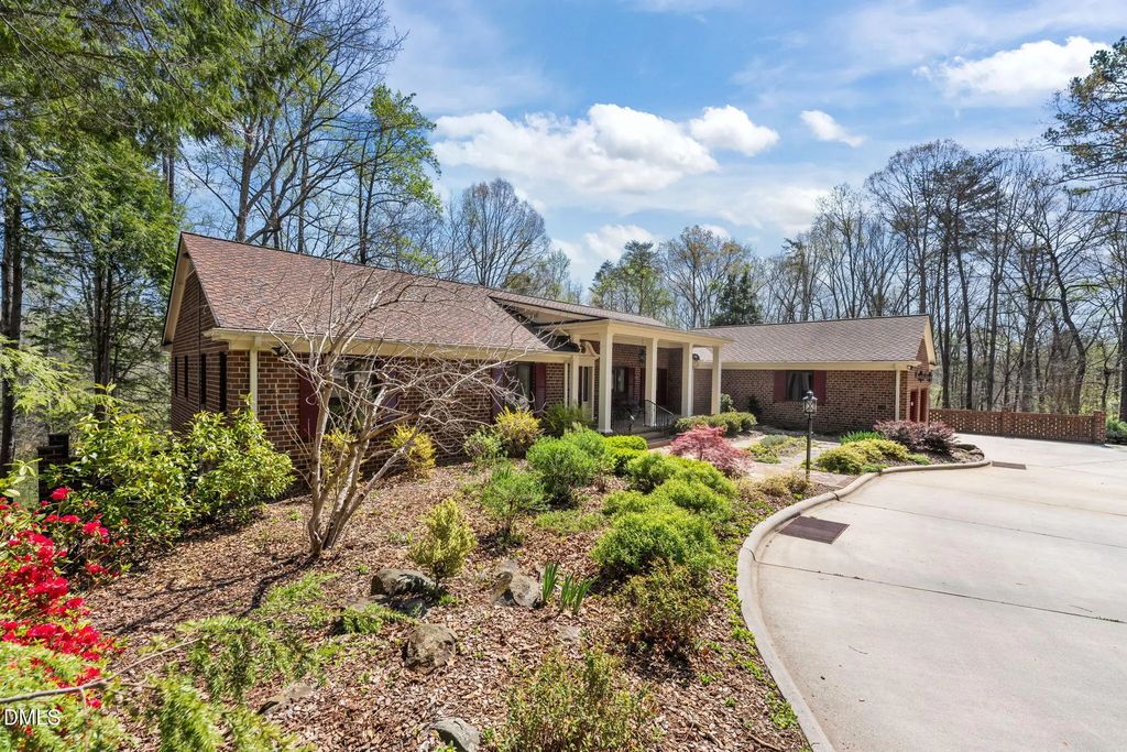 2578 Keck Drive, Burlington