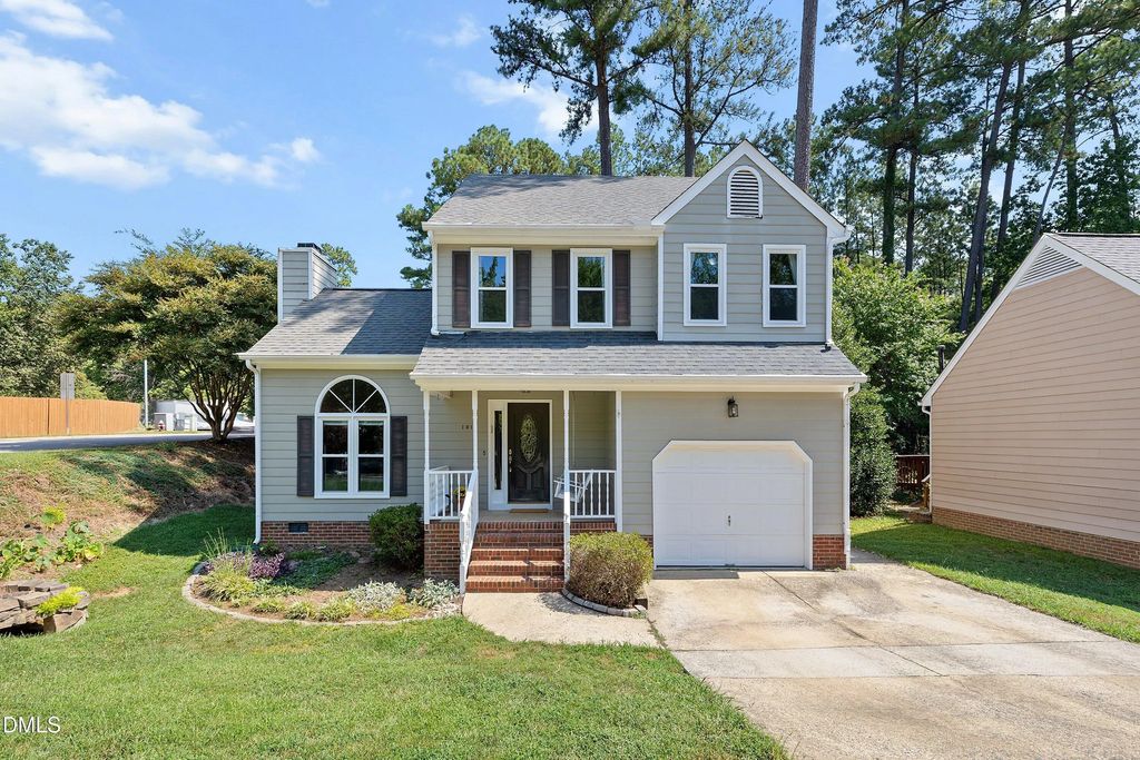 101 Gatepost Lane, Cary