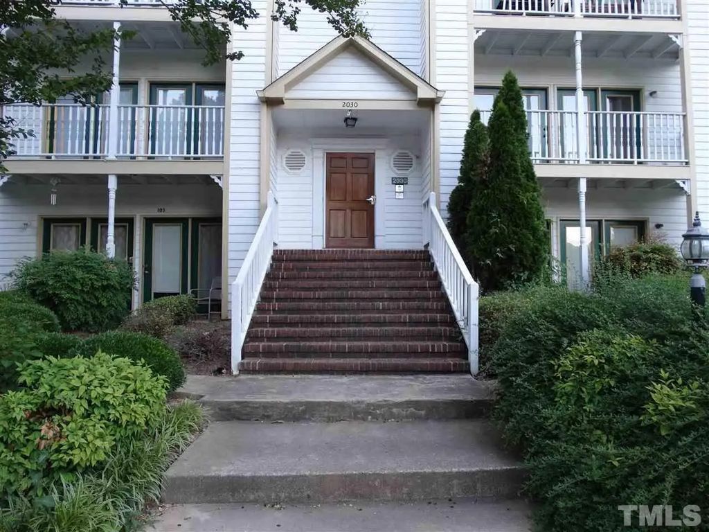 2030 Quaker Landing 202, Raleigh