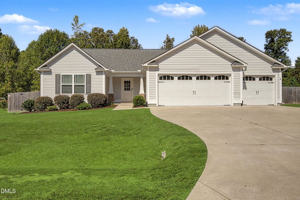 53 Voyage Circle, Smithfield