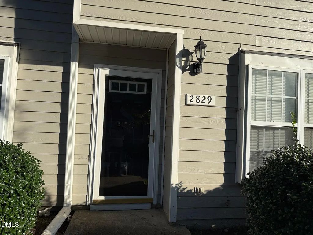 2829 Crestscene Trail, Raleigh