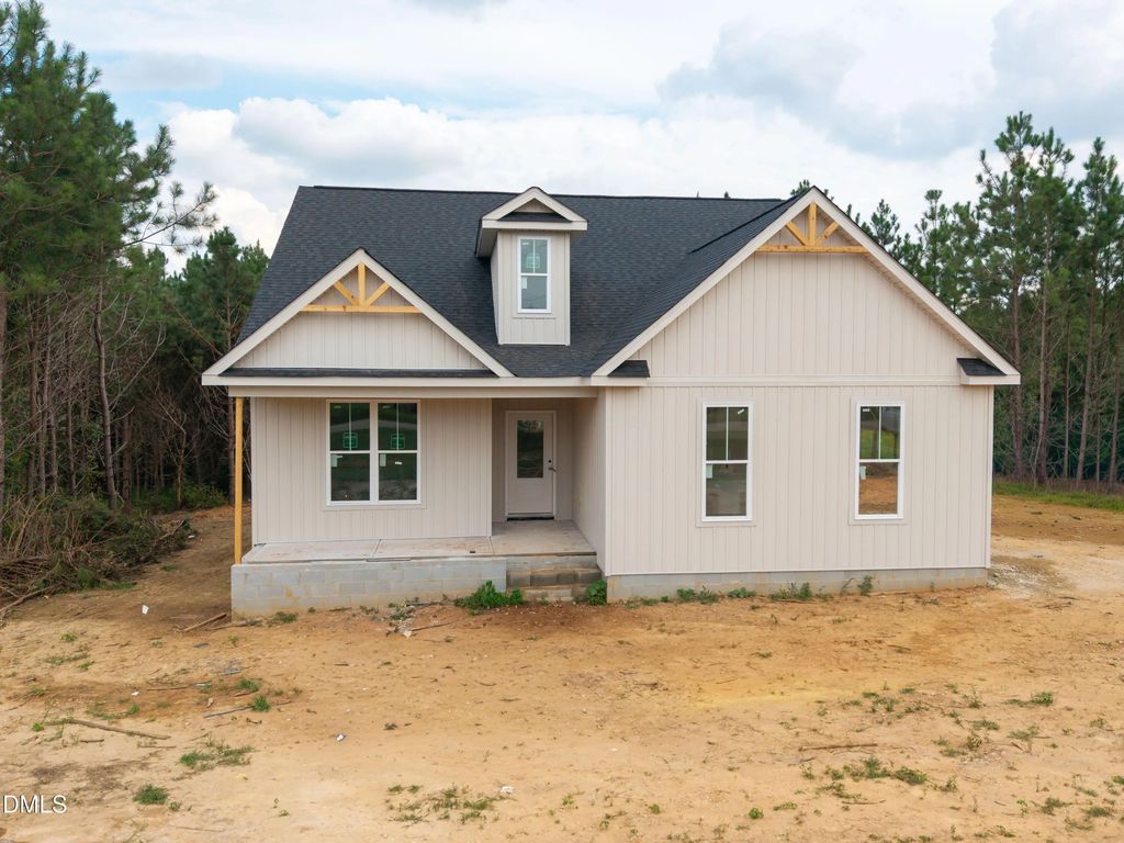 8601 Savage Road, Spring Hope