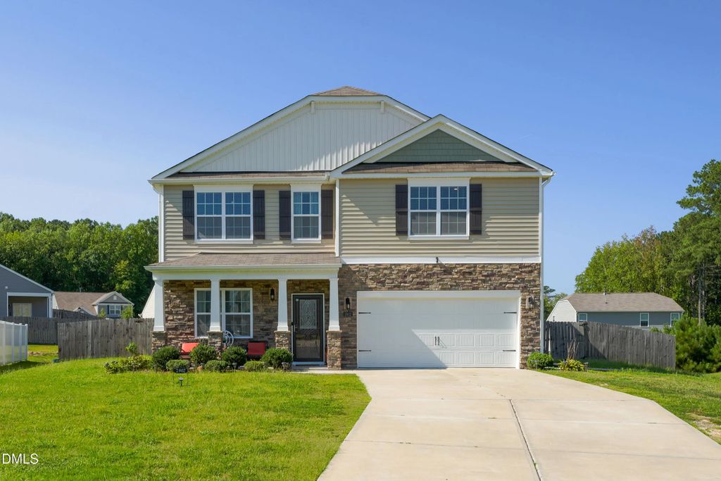 2902 Ledgestone Drive, Creedmoor