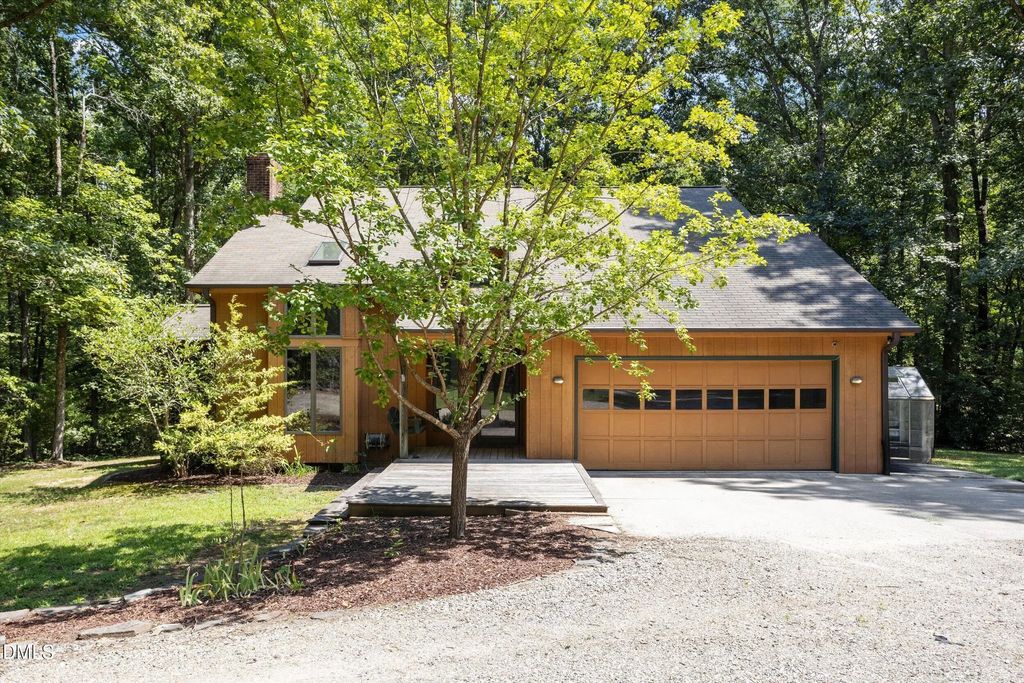 1040 Rolling Knoll Road, Apex
