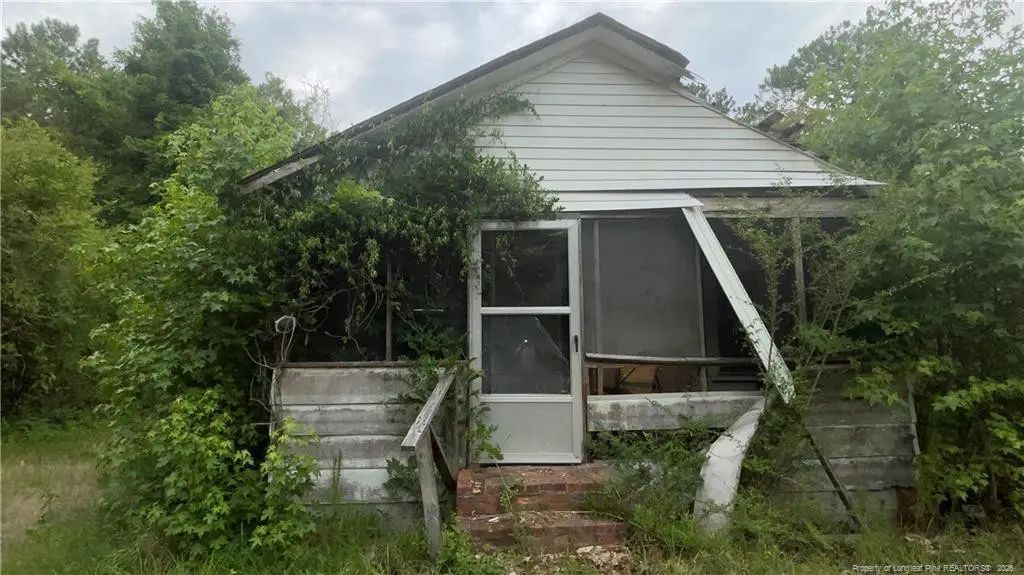 5041 Sanderosa Road, Fayetteville