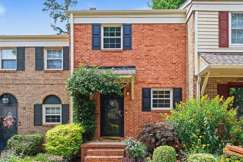 6561 New Market Way, Raleigh