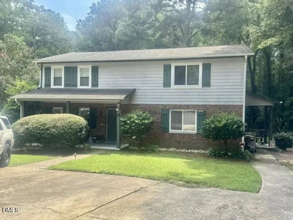 133 Rainbow Court, Cary