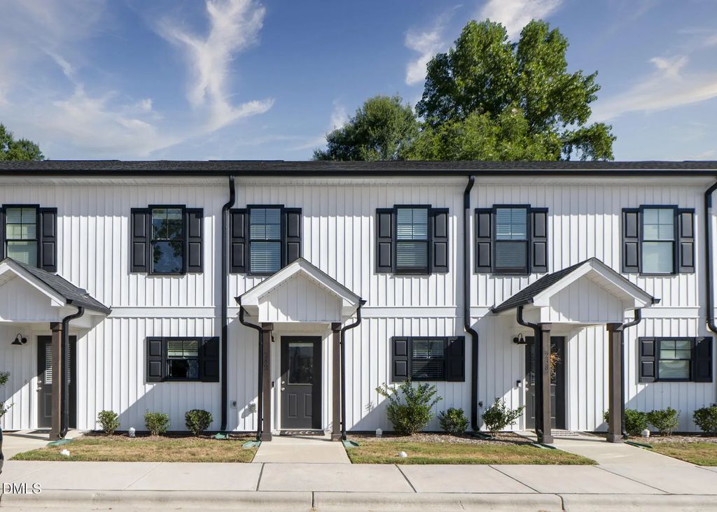 242 S Raleigh Street, Angier