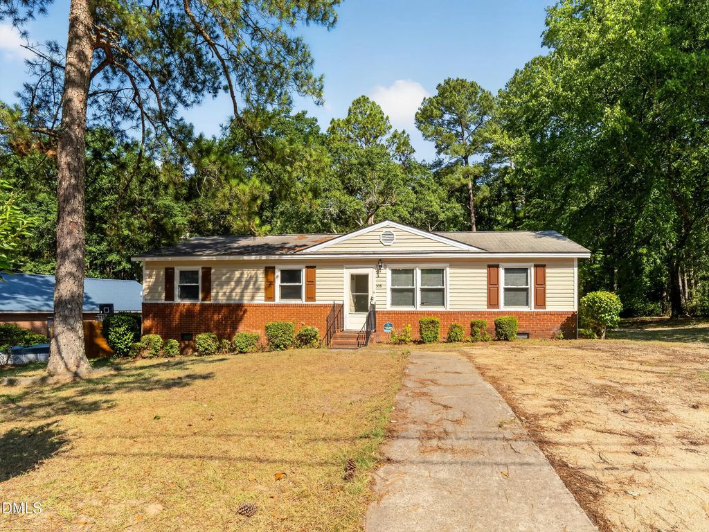 308 Pennsylvania Avenue, Fayetteville
