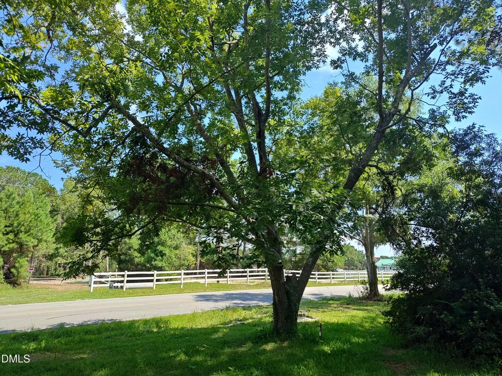 150 Clay Hill Road, Sneads Ferry