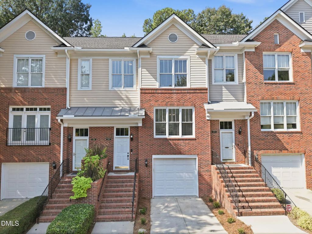 203 Ashton Hall Lane, Raleigh
