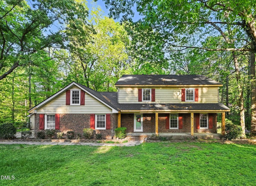 8700 Cliff Top Court, Raleigh