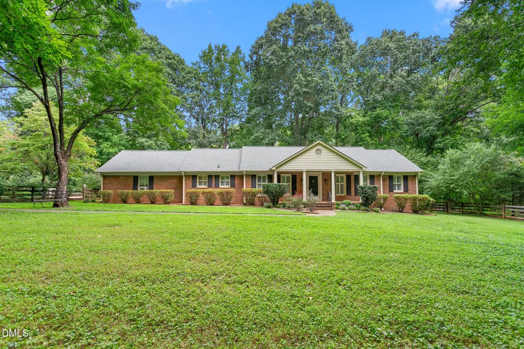 4014 Forest Oaks Lane, Mebane