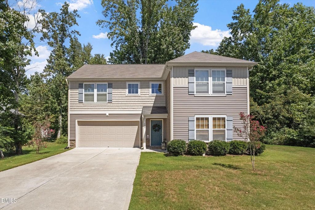 203 Glen Meadow Drive, Angier