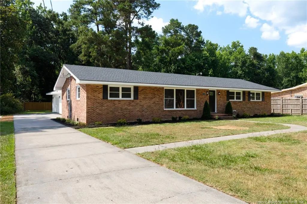 196 Country Club Road, Whiteville