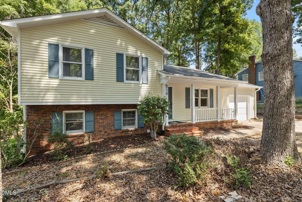216 Trillingham Lane, Cary
