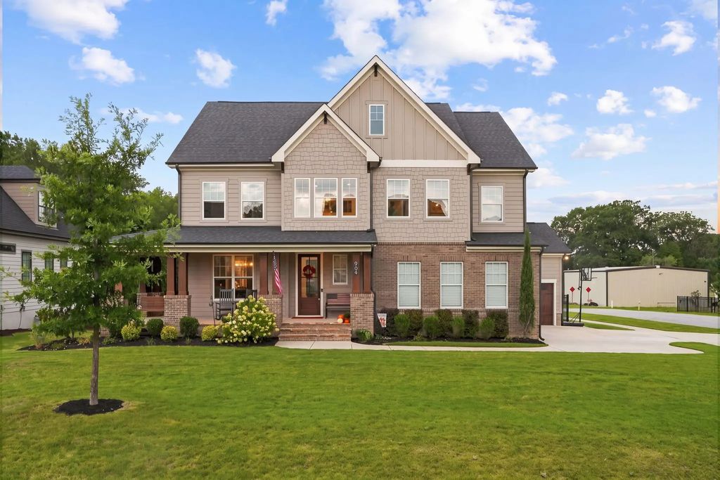 904 Shiloh Hills Drive, Fuquay Varina