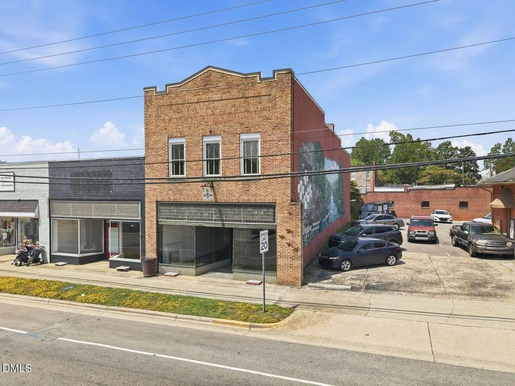 816 S Main Street, Lillington