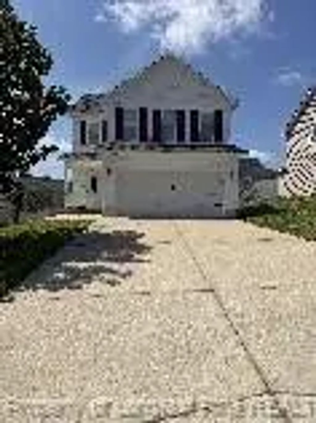 106 Boston Harbor, Cameron