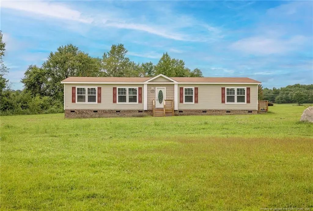 1039 Edgewater Drive, Raeford