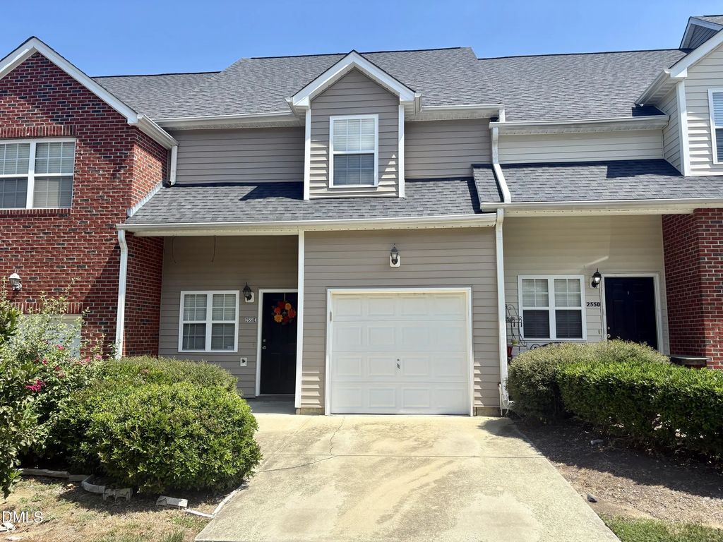 255 Plaza Drive E, Chapel Hill
