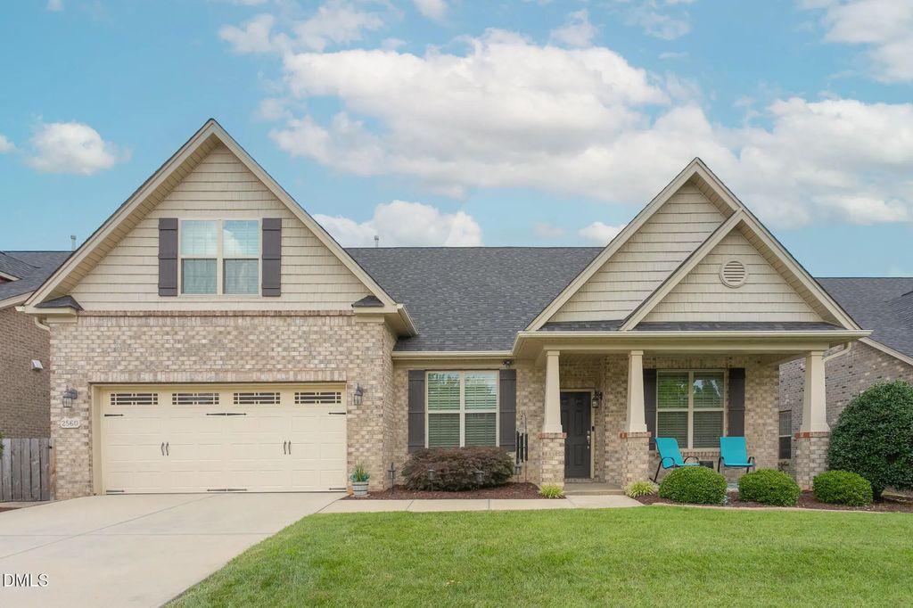 2560 Glenkirk Drive, Burlington