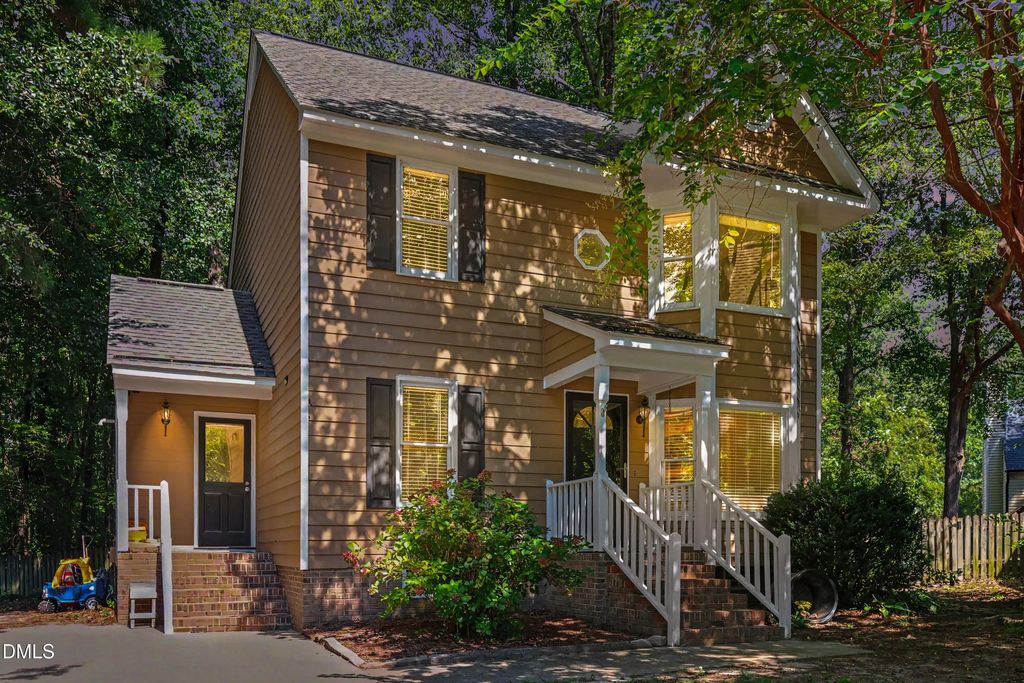 4605 Ellsmere Lane, Raleigh