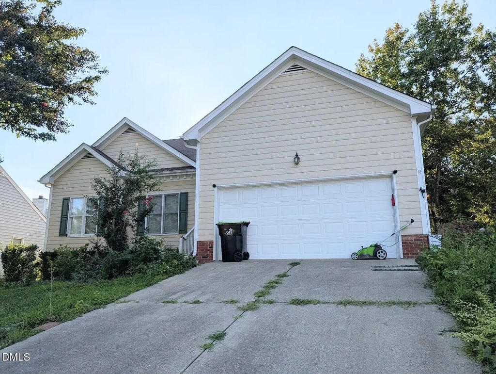 1917 Battlewood Road, Apex