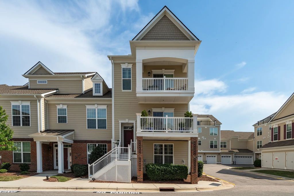 10530 Sablewood Drive 101, Raleigh