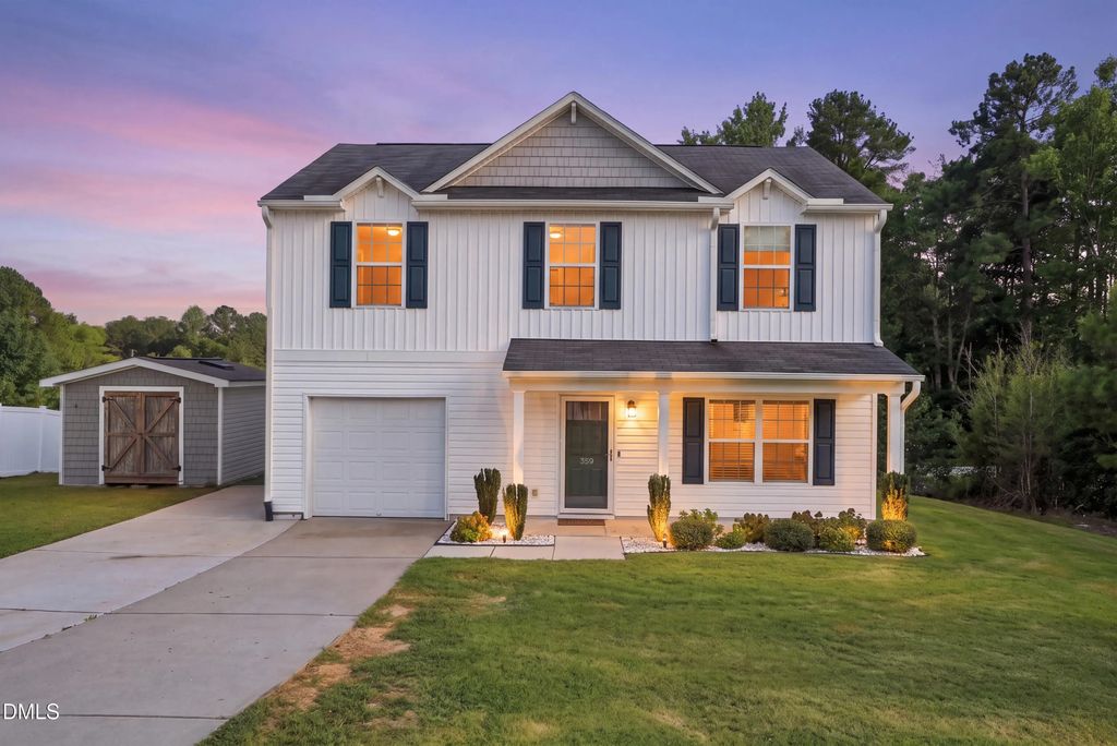 359 Emilies Crossing Way, Lillington