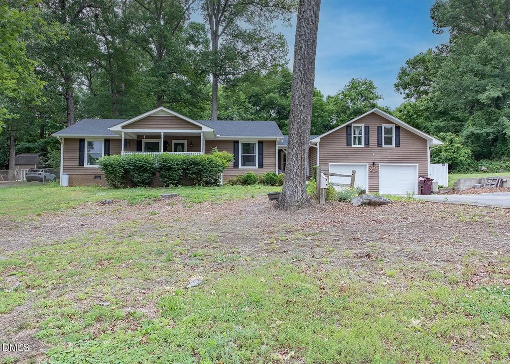 13016 Meadow Ridge Drive, Rougemont
