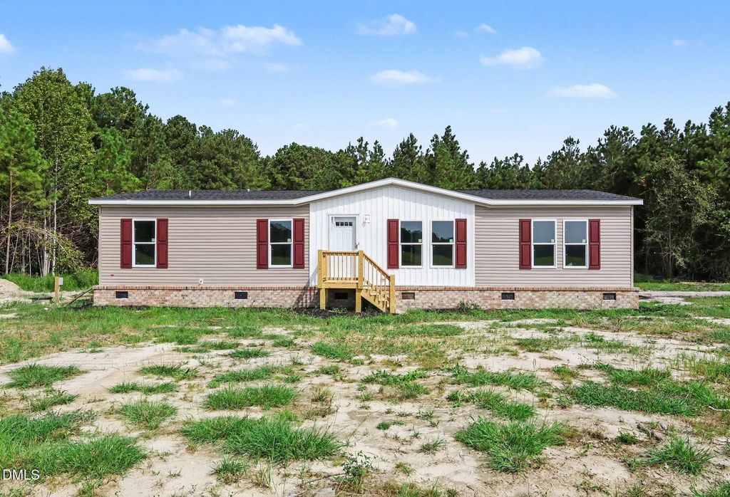 8626 Revell Road, Kenly