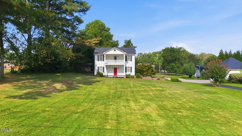 105 Mcleod Drive, Sanford