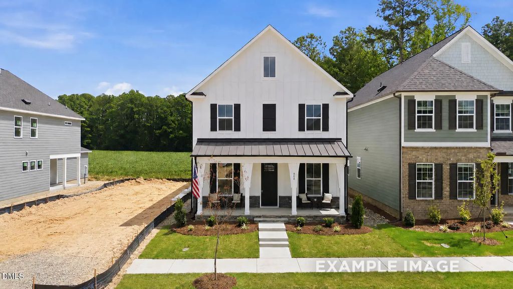 816 Carpet Grass Avenue, Knightdale