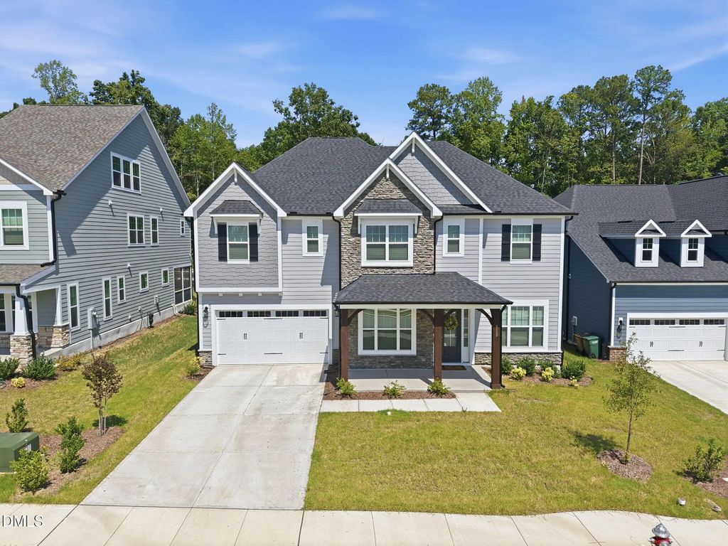 8009 Mint Whisper Way, Apex
