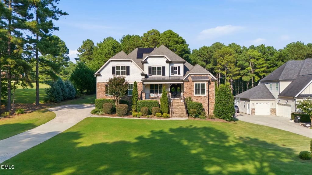 45 Costa Court, Clayton
