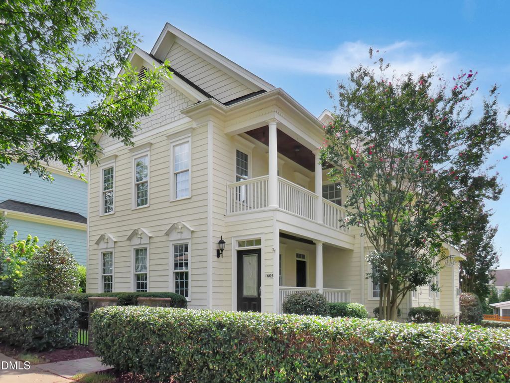 1605 Green Oaks Parkway, Holly Springs