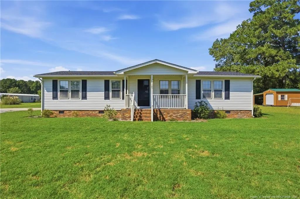 6143 Clint Street, Stedman