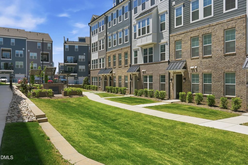 438 Gaston Park Lane 100, Wake Forest
