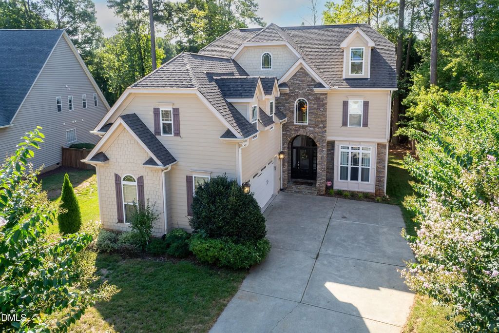 4213 Oakthorne Way, Raleigh